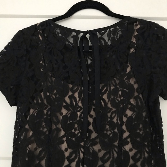 Loft Lace Short Sleeved Dress - Picture 3 of 3